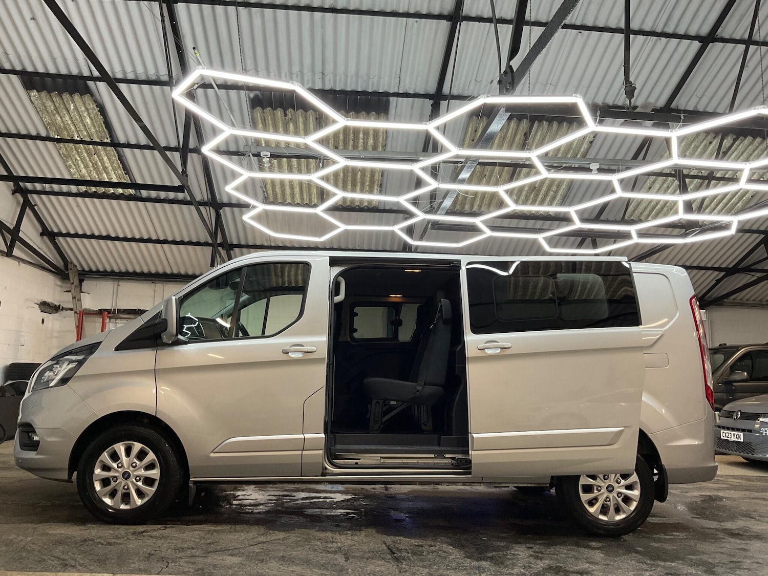 Used Ford Transit Custom 2023 for sale - 76361532: Photo 1