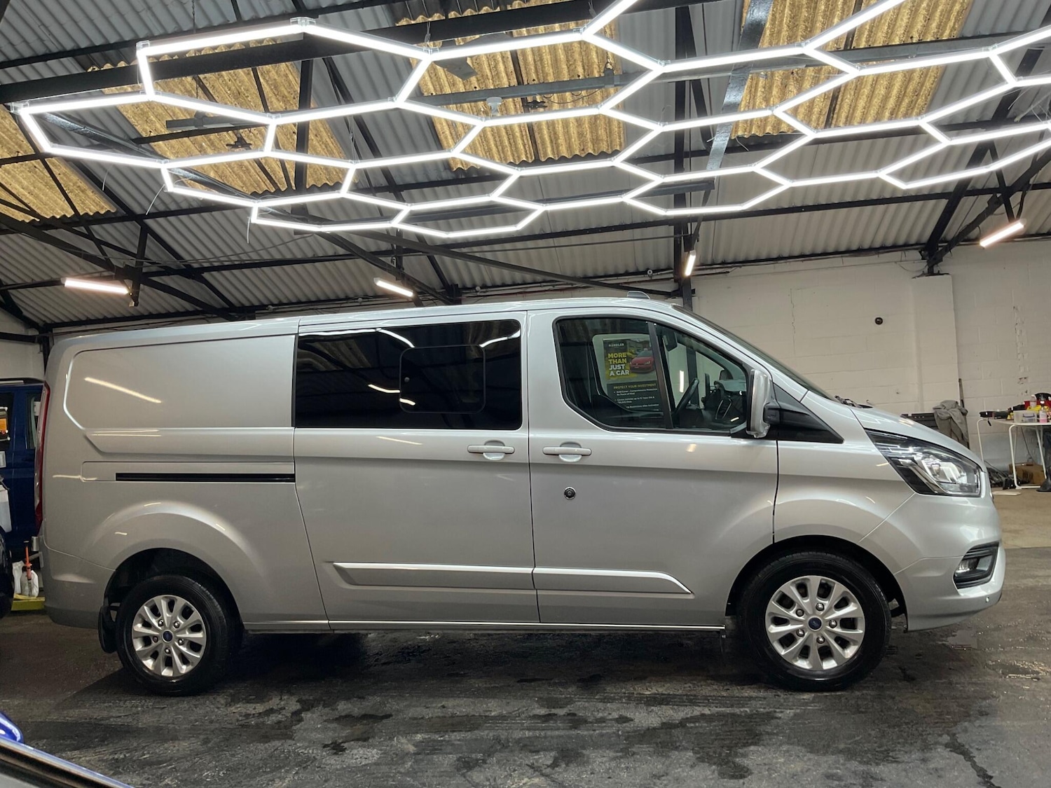Used Ford Transit Custom 2023 for sale - 76361532: Photo 2