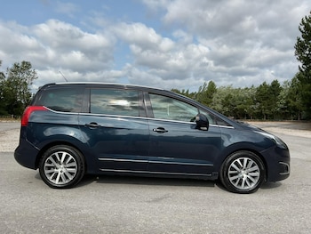 Used Peugeot 5008 2014 for sale - 75646499: Photo
