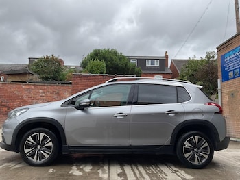 Used Peugeot 2008 2018 for sale - 79395836: Photo