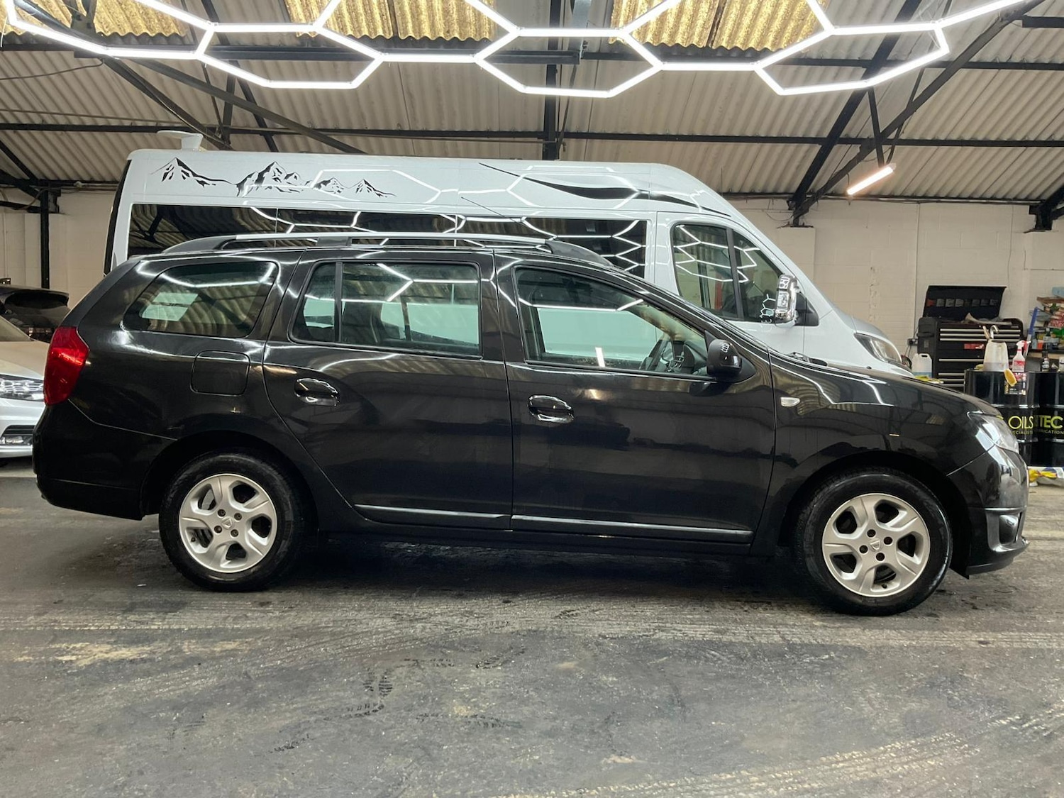 Used Dacia Logan MCV 2014 for sale - 77909280: Photo 2