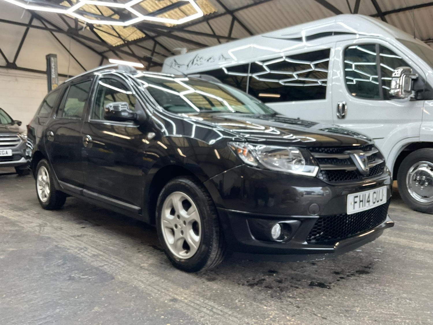Used Dacia Logan MCV 2014 for sale - 77909280: Photo 3
