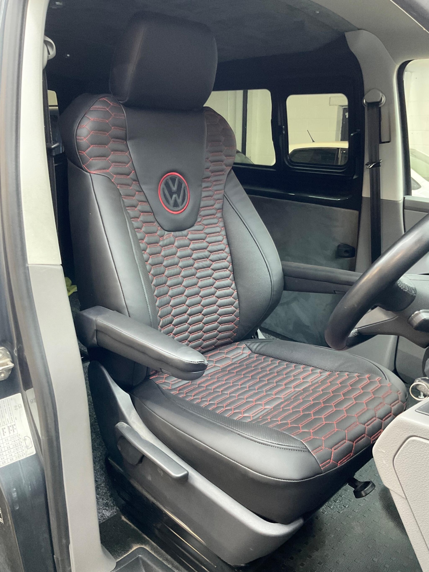 Used Volkswagen Transporter 2023 for sale - 76398293: Photo 13