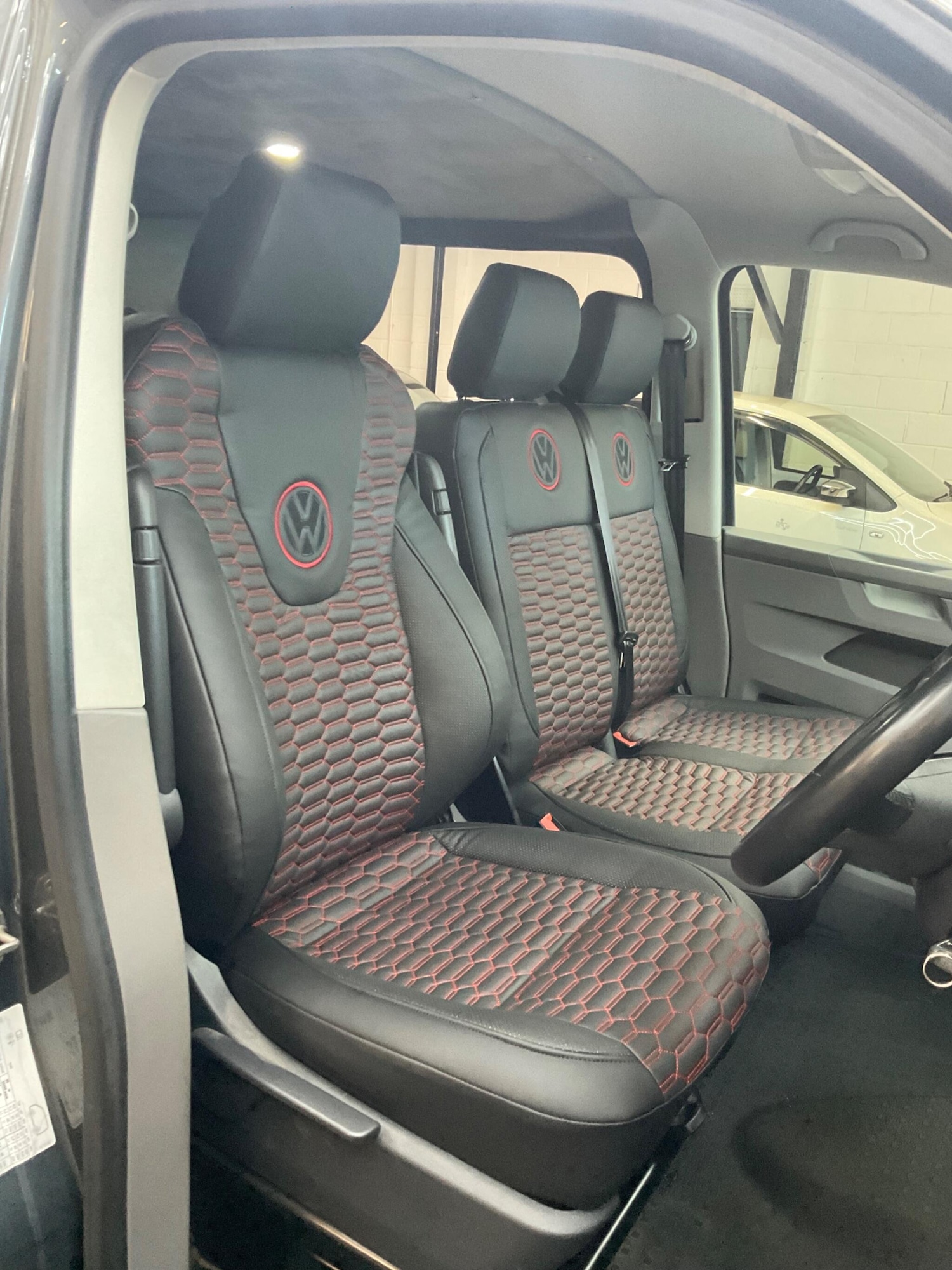 Used Volkswagen Transporter 2023 for sale - 76398293: Photo 18