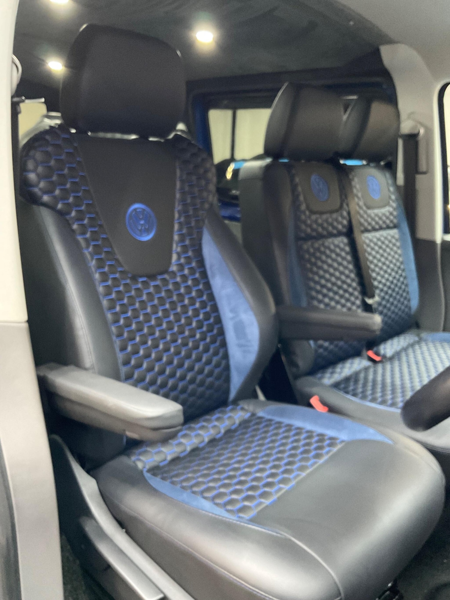 Used Volkswagen Transporter 2023 for sale - 76072060: Photo 11