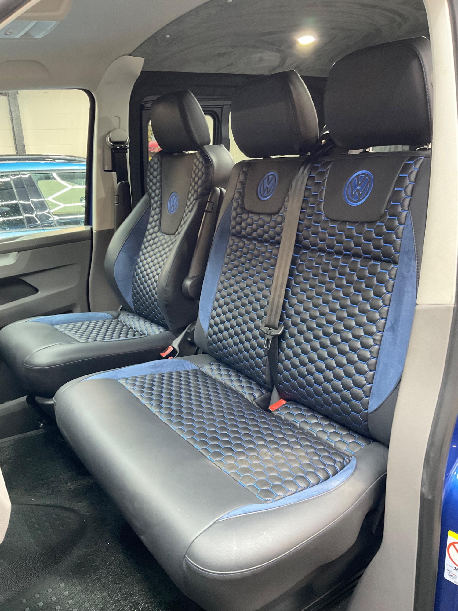 Used Volkswagen Transporter 2023 for sale - 76072060: Photo 12