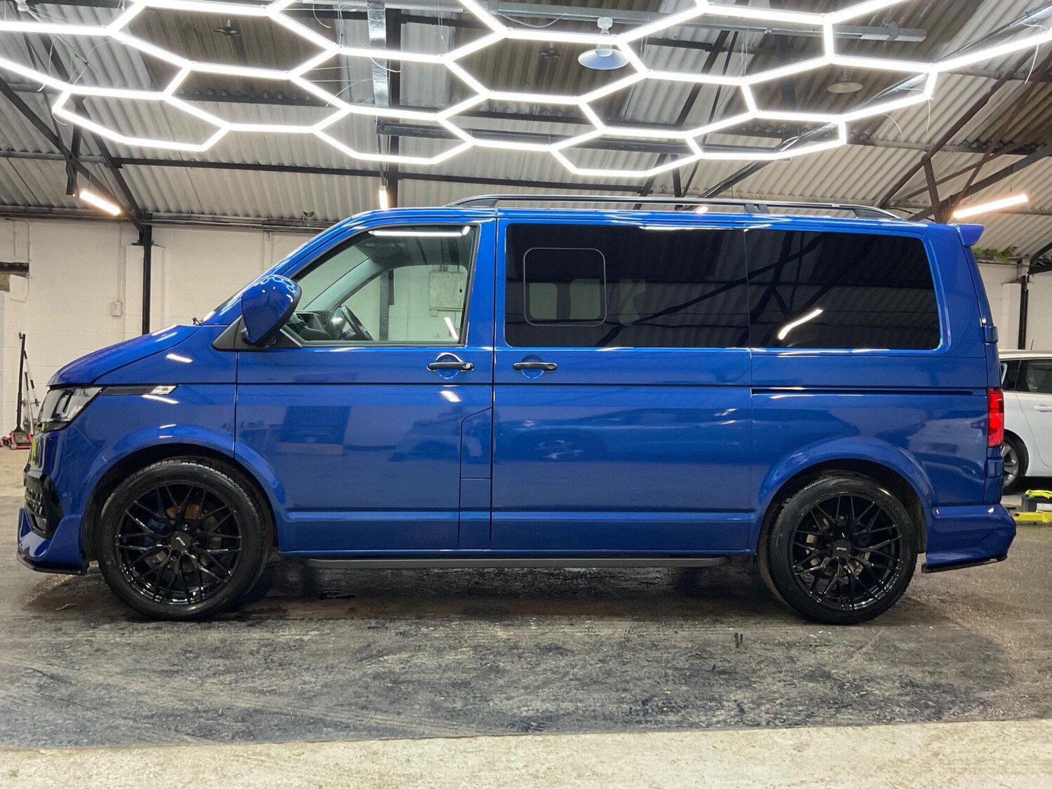 Used Volkswagen Transporter 2023 for sale - 76072060: Photo 16