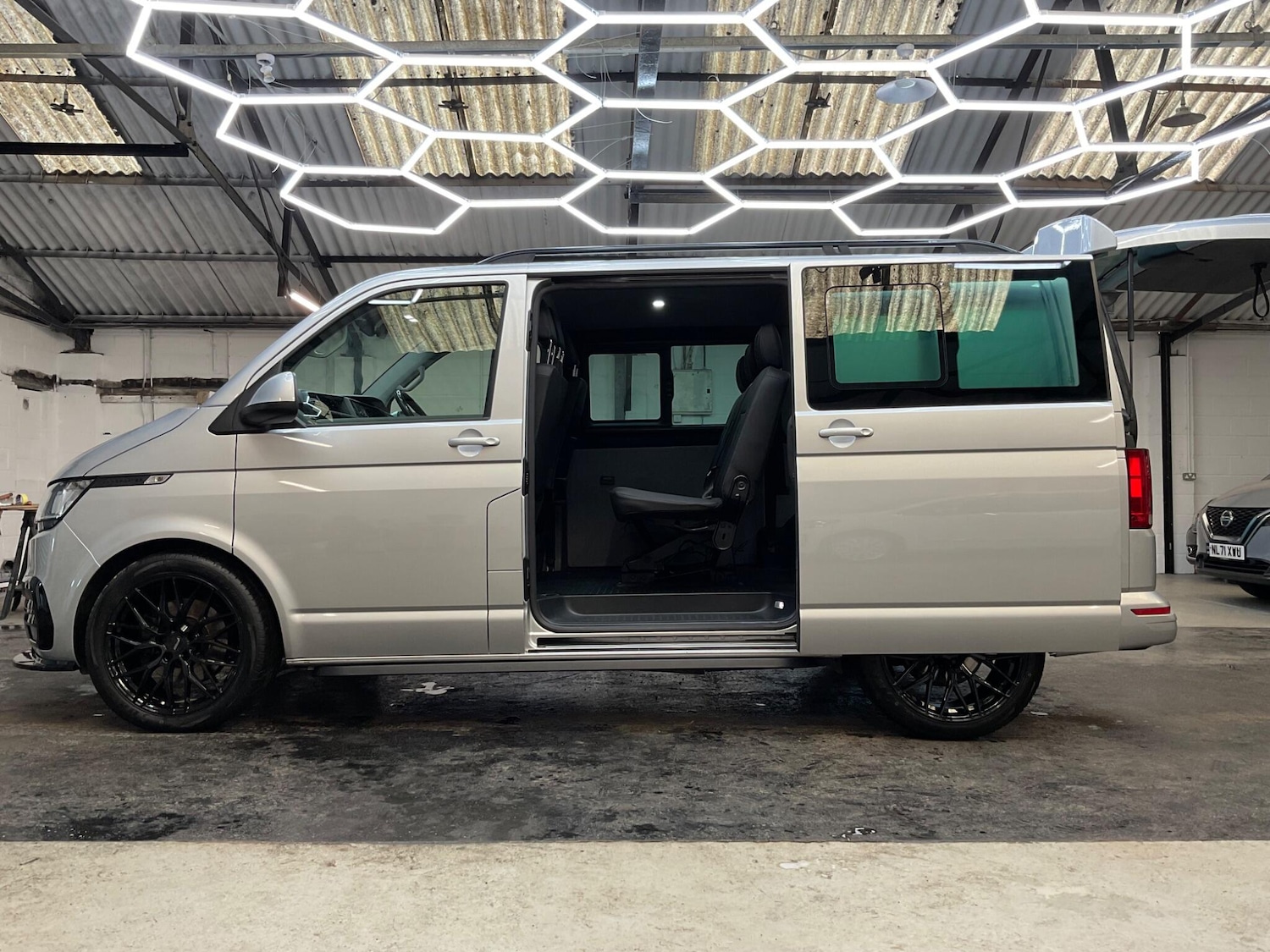 Used Volkswagen Transporter 2021 for sale - 75949625: Photo 15