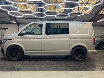 Used Volkswagen Transporter 2021 for sale - 75949625: Photo