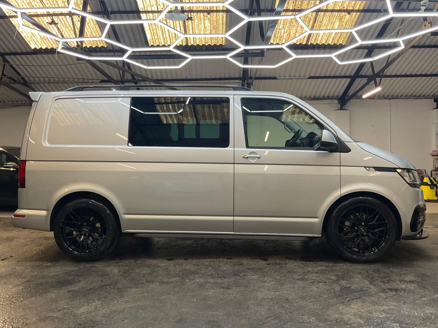 Used Volkswagen Transporter 2021 for sale - 75949625: Photo 3