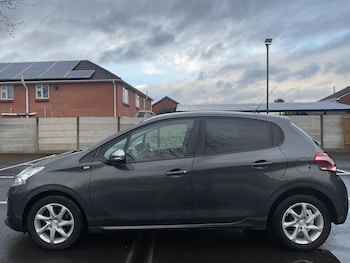 Used Peugeot 208 2015 for sale - 77978055: Photo