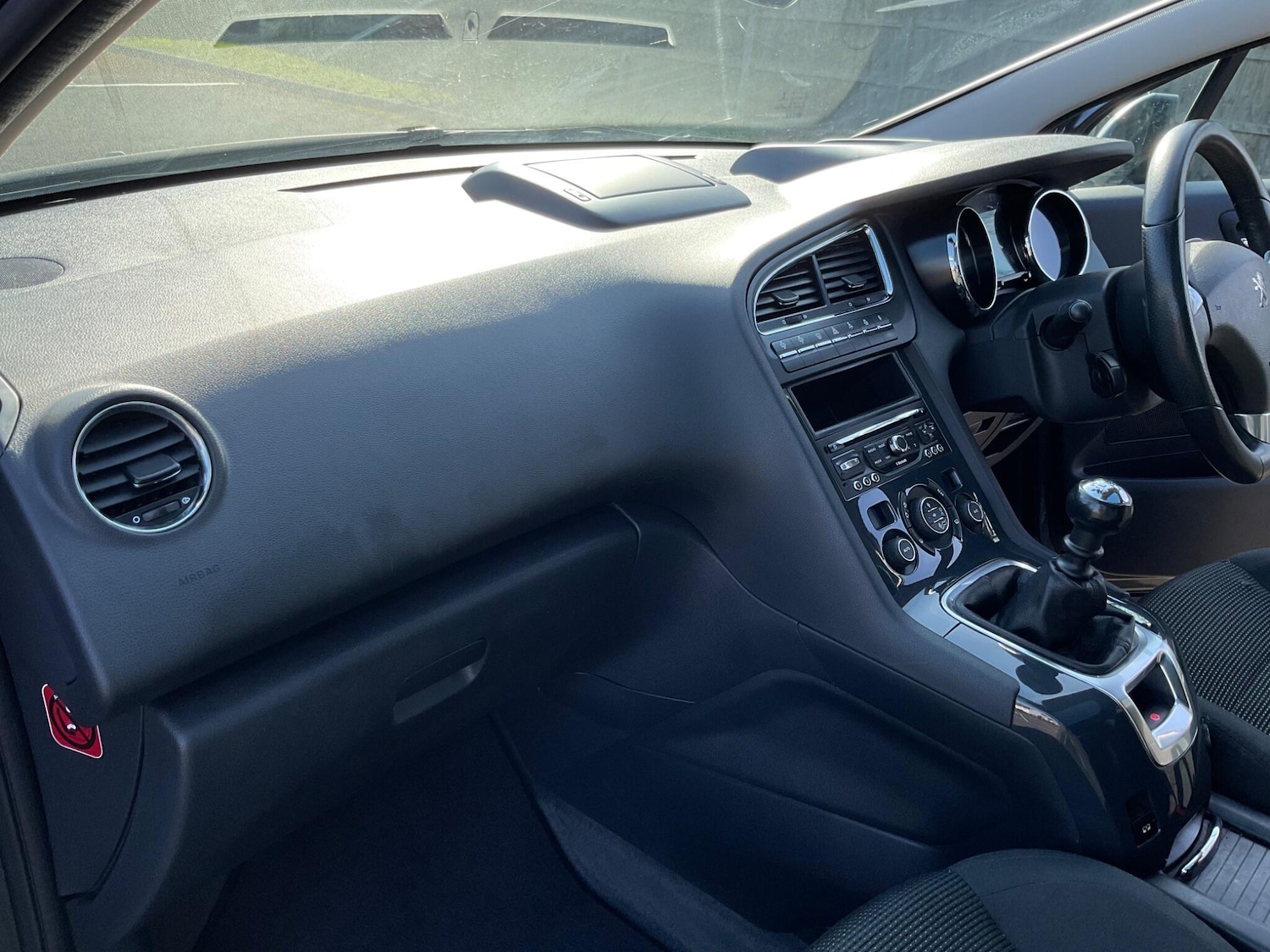 Used Peugeot 5008 2015 for sale - 77970098: Photo 12