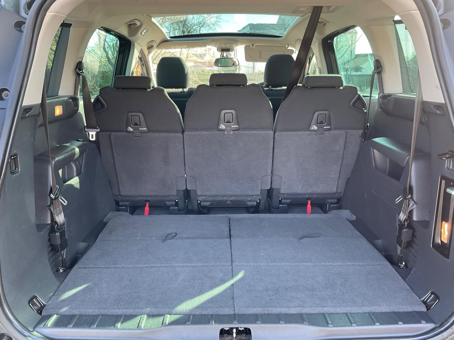 Used Peugeot 5008 2015 for sale - 77970098: Photo 27