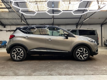 Used Renault Captur 2015 for sale - 75682119: Photo