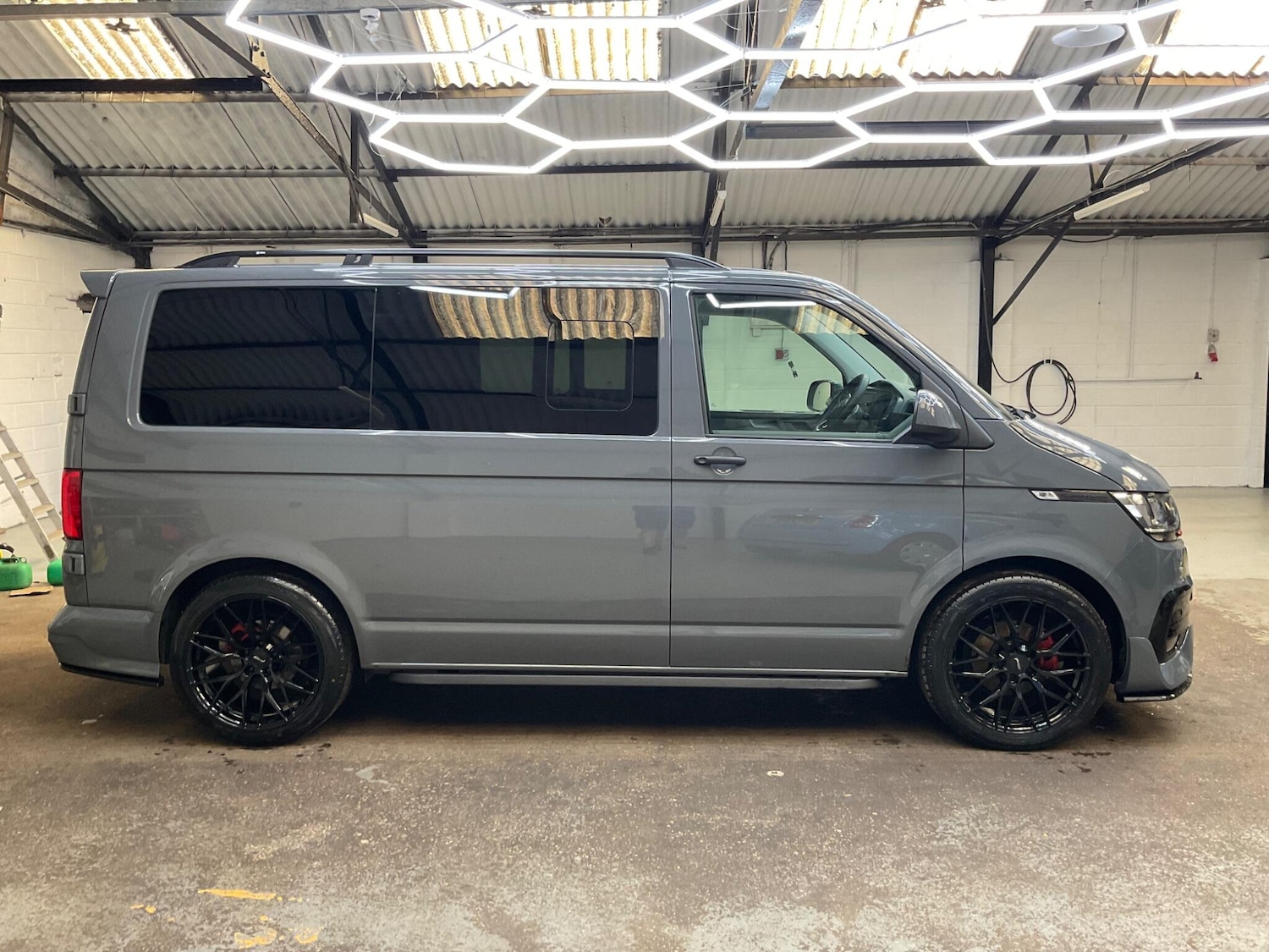 Used Volkswagen Transporter 2023 for sale - 78141391: Photo 1