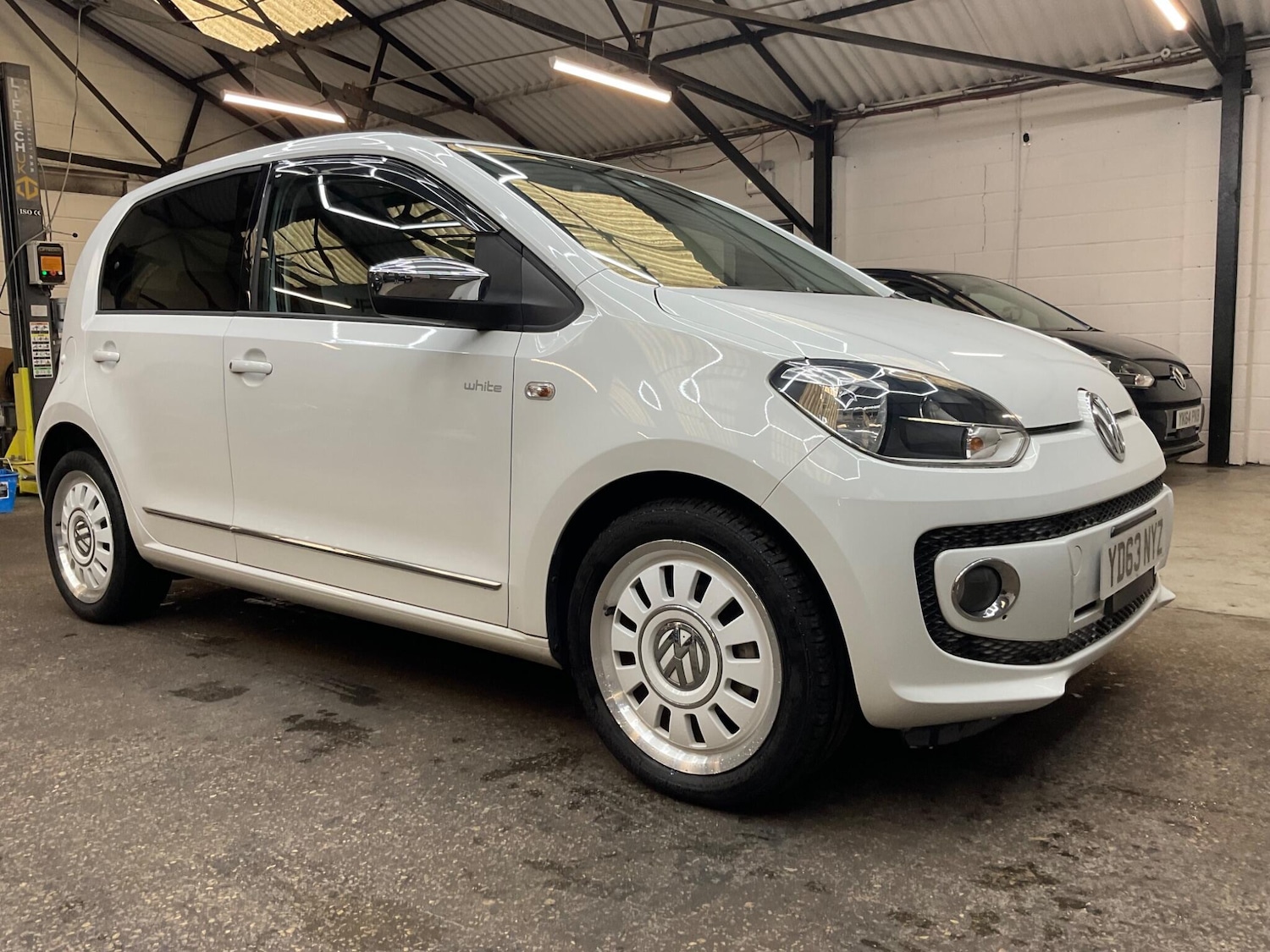 Used Volkswagen up! 2025 for sale - 76989206: Photo 5