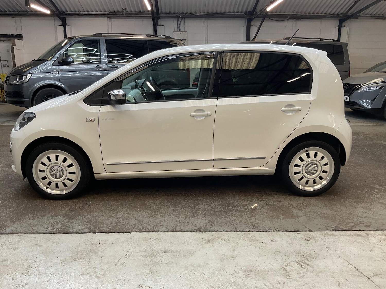 Used Volkswagen up! 2025 for sale - 76989206: Photo 8