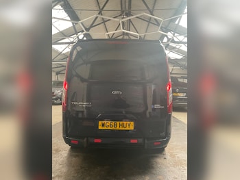 Used Ford Tourneo Custom 2018 for sale - 79202623: Photo