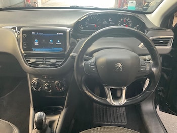 Used Peugeot 208 2017 for sale - 78684648: Photo
