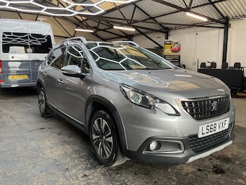Used Peugeot 2008 2018 for sale - 79279183: Photo