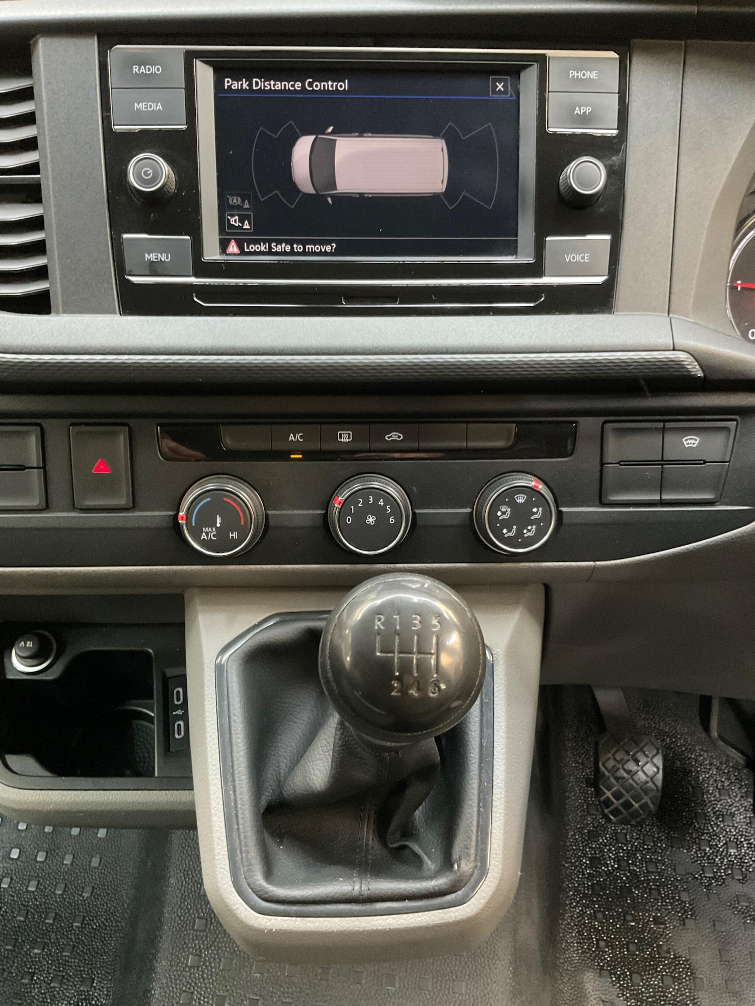 Used Volkswagen Transporter 2021 for sale - 76988711: Photo 29