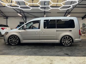 Used Volkswagen Caddy Maxi 2016 for sale - 76991793: Photo