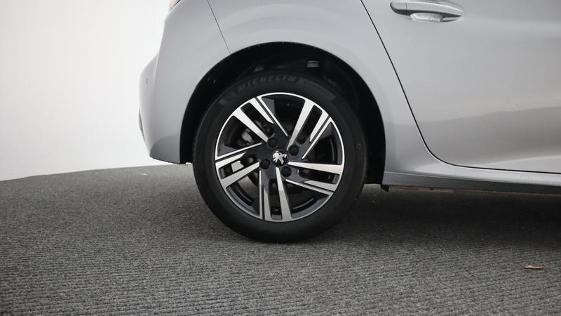 Used Peugeot 208 2023 for sale - 77116739: Photo 35