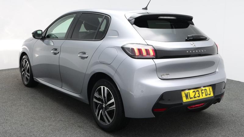 Used Peugeot 208 2023 for sale - 77116739: Photo 5
