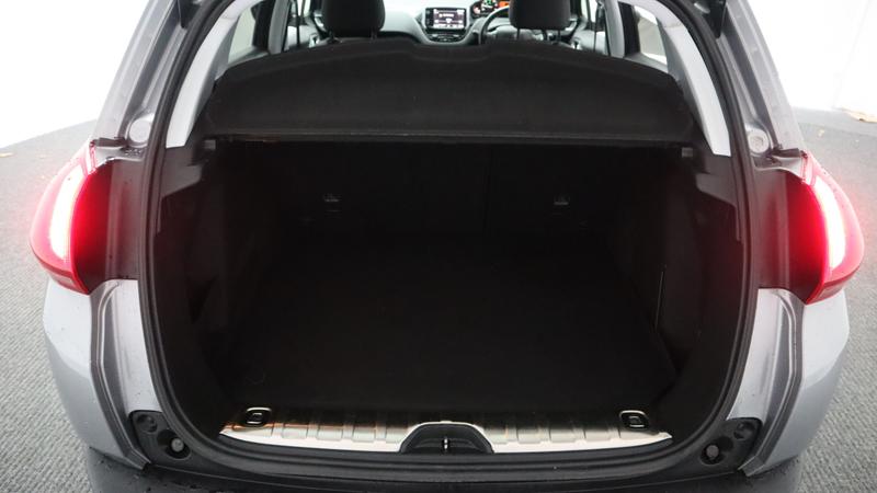 Used Peugeot 2008 2019 for sale - 77435111: Photo 28