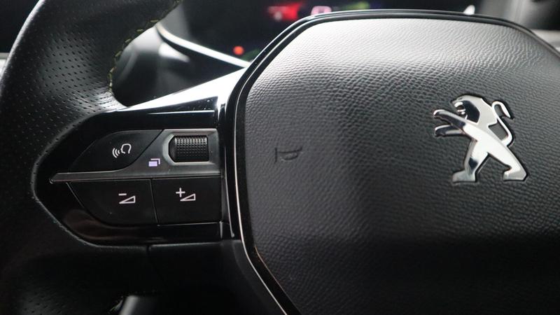 Used Peugeot 2008 2021 for sale - 77435120: Photo 12