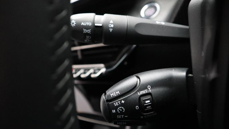 Used Peugeot 208 2023 for sale - 77117394: Photo 14