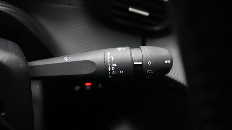 Used Peugeot 208 2023 for sale - 77117394: Photo 15