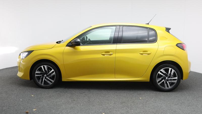 Used Peugeot 208 2023 for sale - 77117394: Photo 6