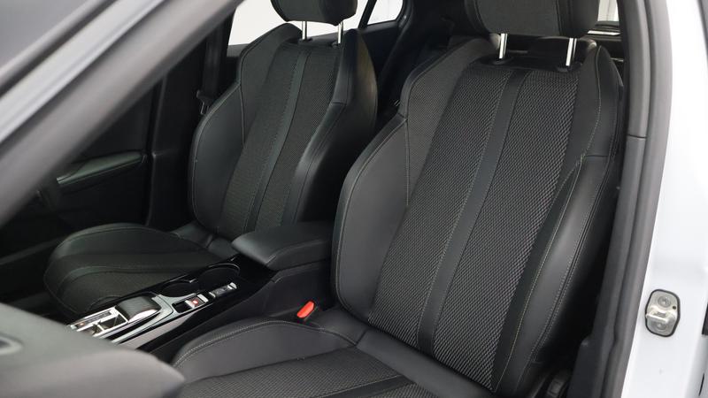 Used Peugeot 2008 2023 for sale - 77718721: Photo 9