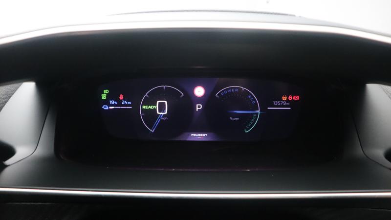 Used Peugeot E-2008 2023 for sale - 77381572: Photo 16