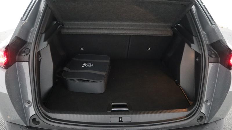 Used Peugeot E-2008 2023 for sale - 77381572: Photo 33