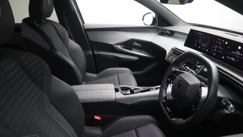 Used Peugeot E-3008 2025 for sale - 77261105: Photo 10