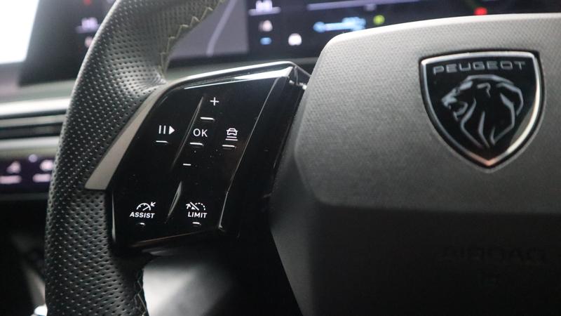 Used Peugeot E-3008 2025 for sale - 77261105: Photo 12