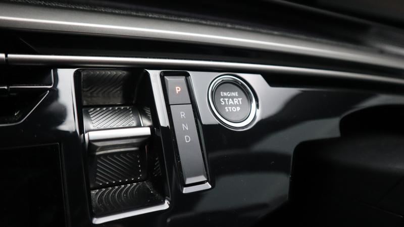 Used Peugeot E-3008 2025 for sale - 77261105: Photo 31