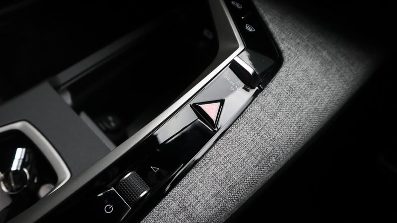 Used Peugeot E-3008 2025 for sale - 77261105: Photo 33