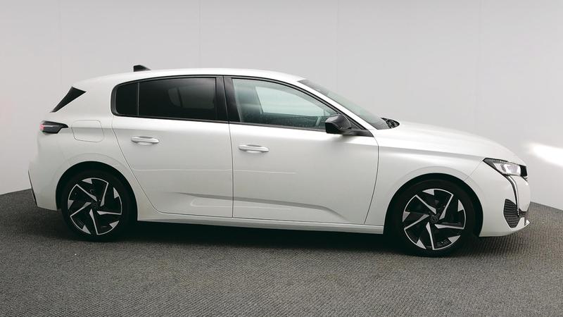 Used Peugeot 308 2022 for sale - 77152218: Photo 2