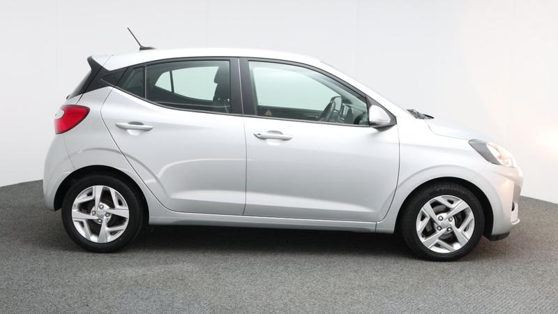 Used Hyundai i10 2021 for sale - 77910319: Photo 2