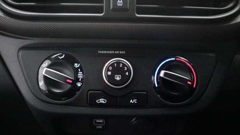 Used Hyundai i10 2021 for sale - 77910319: Photo 24