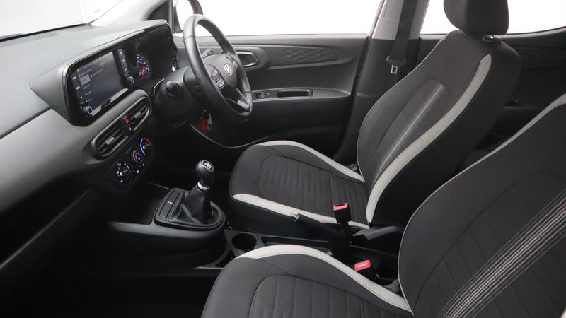 Used Hyundai i10 2021 for sale - 77910319: Photo 9