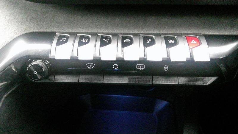 Used Peugeot 3008 2021 for sale - 77117215: Photo 25