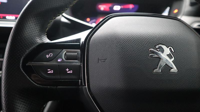 Used Peugeot 2008 2020 for sale - 77301107: Photo 12