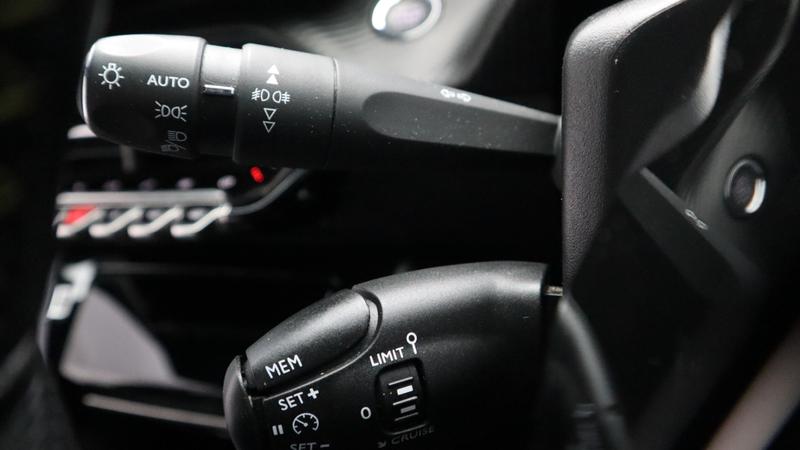 Used Peugeot 2008 2020 for sale - 77301107: Photo 14