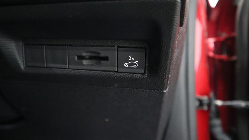 Used Peugeot 408 2023 for sale - 78153051: Photo 32