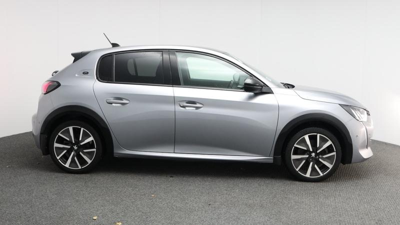 Used Peugeot 208 2021 for sale - 77117226: Photo 2