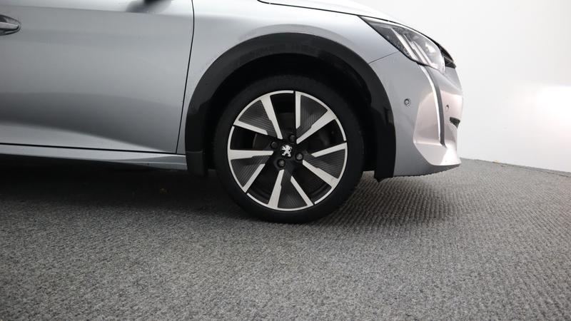 Used Peugeot 208 2021 for sale - 77117226: Photo 39